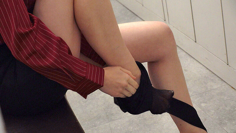 【FANZAレビュー】M男必見！美人秘書に丁寧語で痴女られる『パンスト美脚秘書に丁寧語を使われながら上から目線で痴女られて… 2』6