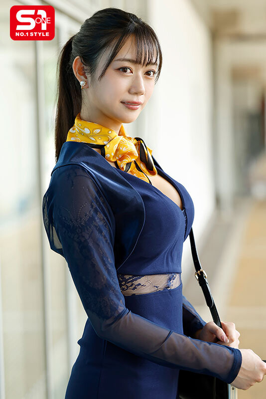 「また飛べるならどんな事でもヤリます…」翼の折れた客室乗務員は金持ち親父のヤミツキ肉便器 明日葉みつは 1